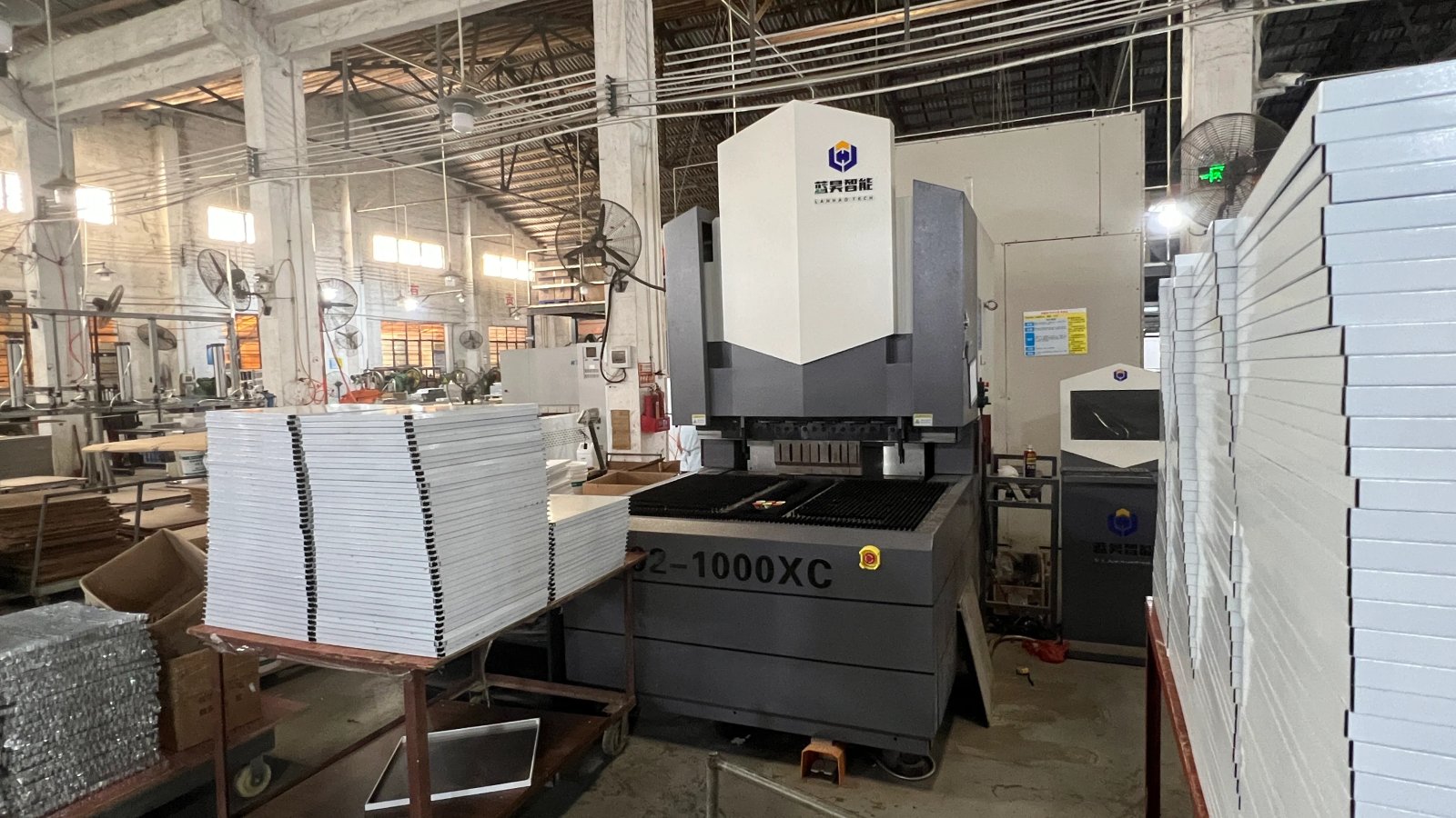 Fully Automatic CNC Flexible Bending Center