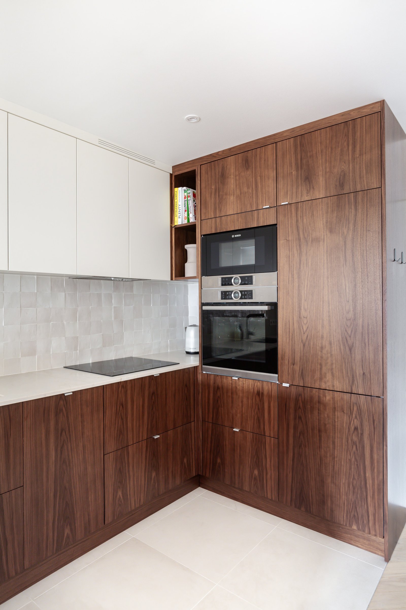 Countertop and splashback detail in sintered stone