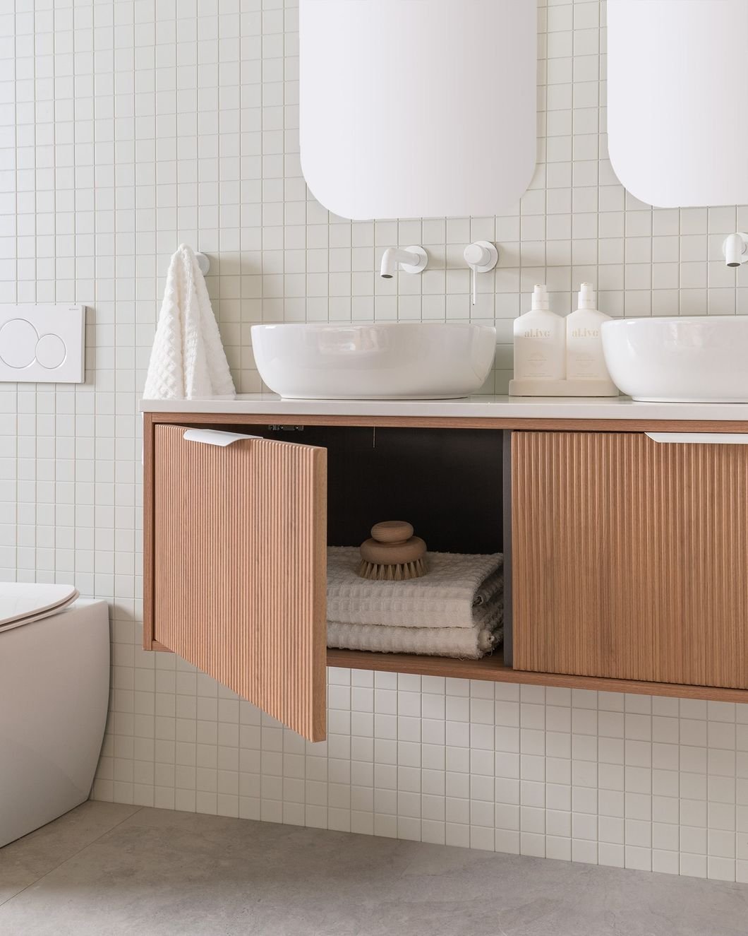 Double Sink Fluted Floating Vanity with Twin Smart Mirrors | JATAII detail 4